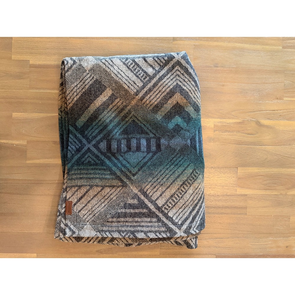 Pendleton Wool Poncho Wrap Southwestern Geometric Blue Brown Made in USA OS